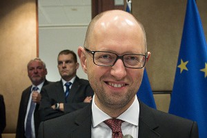 Яценюк попал под дурное влияние Яценюк попал под дурное влияние