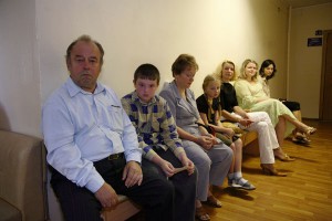 Мертвец три часа просидел в очереди к врачу Мертвец три часа просидел в очереди к врачу