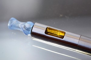 Электронная сигарета взорвалась во рту у немца Электронная сигарета взорвалась во рту у немца