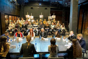 Студенты обсудили информационную войну Студенты обсудили информационную войну