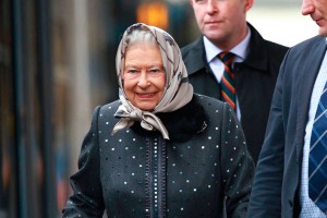 Елизавета II прокатилась на электричке Елизавета II прокатилась на электричке