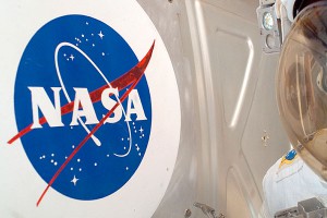 NASA опровергло убийство метеоритом NASA опровергло убийство метеоритом