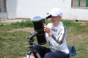 18-летний астроном открыл звезду влюбленных 18-летний астроном открыл звезду влюбленных