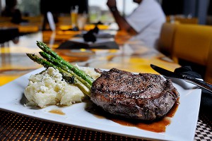 Ученые: Отказ от мяса убивает Ученые: Отказ от мяса убивает