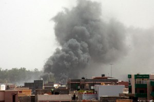 США начали бомбить Ливию США начали бомбить Ливию