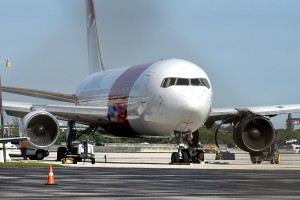 В самолетах запретили провозить iPhone В самолетах запретили провозить iPhone