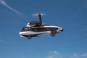 Создан первый в мире летающий автомобиль Создан первый в мире летающий автомобиль