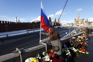 Друзья Немцова предпочли мост могиле Друзья Немцова предпочли мост могиле