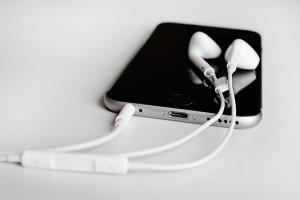 Названа цена бюджетного iPhone для России Названа цена бюджетного iPhone для России