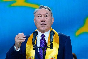 Назарбаев попросил прощения у обиженных Назарбаев попросил прощения у обиженных