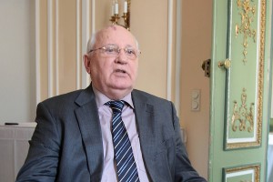 Горбачев спел дуэтом с Макаревичем (видео) Горбачев спел дуэтом с Макаревичем (видео)