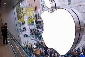Россия попала в "первую волну" Apple Россия попала в "первую волну" Apple