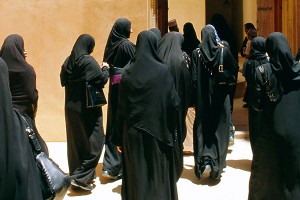 "ИГ" дает секс-рабыням противозачаточные "ИГ" дает секс-рабыням противозачаточные