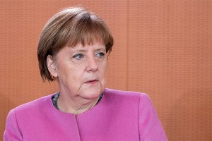 Меркель сравнили с пианистом "Титаника" Меркель сравнили с пианистом "Титаника"