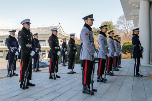 Южная Корея подготовила 3000 "спартанцев" Южная Корея подготовила 3000 "спартанцев"