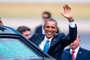 Обама нарушил протокол на Кубе Обама нарушил протокол на Кубе