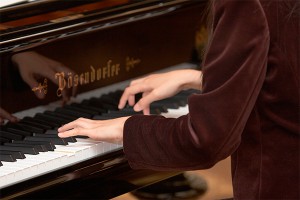 Жена украинского пианиста убила дочерей Жена украинского пианиста убила дочерей