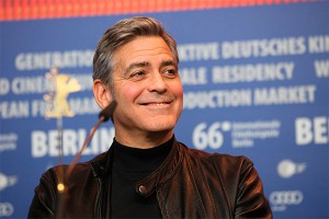 Клуни ищет желающих поужинать с Клинтон Клуни ищет желающих поужинать с Клинтон