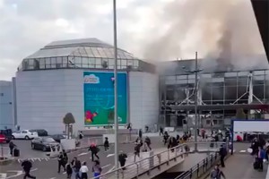 Взорван аэропорт Брюсселя (видео) Взорван аэропорт Брюсселя (видео)