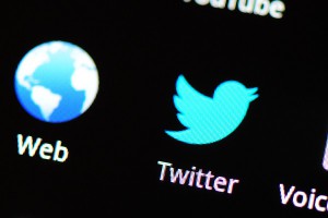 В Twitter появится встроенный "фотошоп" В Twitter появится встроенный "фотошоп"