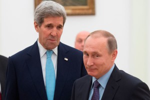 Керри раскроет свой кейс только наедине с Путиным Керри раскроет свой кейс только наедине с Путиным