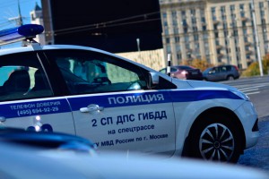 Прохожие пытались спасти водителя Lamborghini (видео) Прохожие пытались спасти водителя Lamborghini (видео)