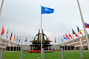 Москва отказала НАТО в общении Москва отказала НАТО в общении