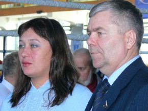 Виктор Малашенко принял активное участие в проведении мемориала Королёва по боксу Депутат Госдумы Виктор Малашенко с дочерью Николая Королёва Надеждой