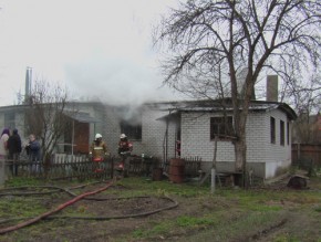 Пожар произошел в двух домах на одной улице Фото пресс-службы ГУ МЧС РФ по Брянской области