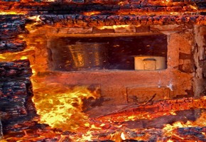 300 кг сена загорелось от самодельной печи Поставив на огонь кастрюлю...