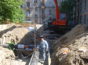 Брянские коммунальные системы устроили для журналистов пресс-тур Прокладка теплотрассы к новой котельной