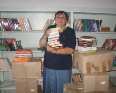 Библиотека профкома БМЗ пополнилась тысячей книг Фото пресс-службы БМЗ