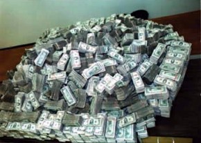 От испуга пассажир потерял полмиллиона долларов США