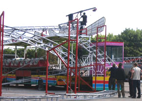 Дети из социального приюта побывали в луна-парке