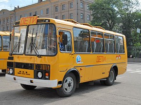 Областной автопарк пополнился тринадцатью школьными автобусами Фото пресс-службы администрации Брянской области