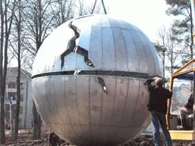 Памятник жертвам Чернобыля успешно установлен Памятник жертвам Чернобыльской катастрофы