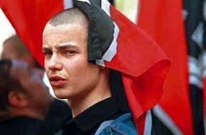 Курган стал излюбленным местом скинхедов