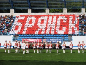 Праздник для ветеранов прошел на стадионе "Динамо"