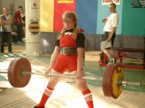 Брянская спортсменка Мария Гулидова победила в абсолютном Первенстве России по пауэрлифтингу