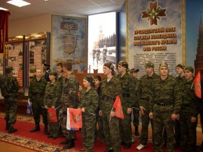 Юные спецназовцы побывали в Кремле Фото