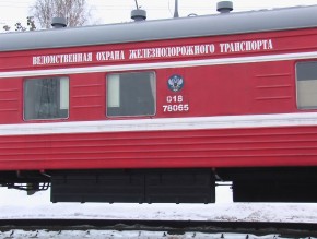 Пожарный поезд потушил загоревшийся локомотив